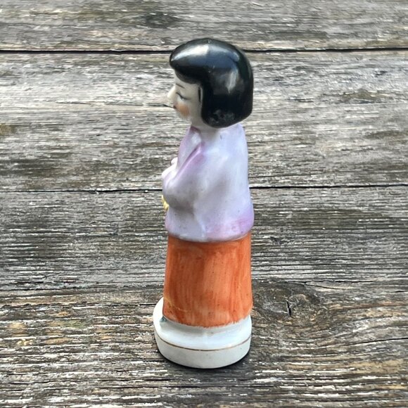 VINTAGE PORCELAIN JAPANESE FIGURINE Woman Umbrella 3.5” Asian Japan Makers Mark - Picture 8 of 10